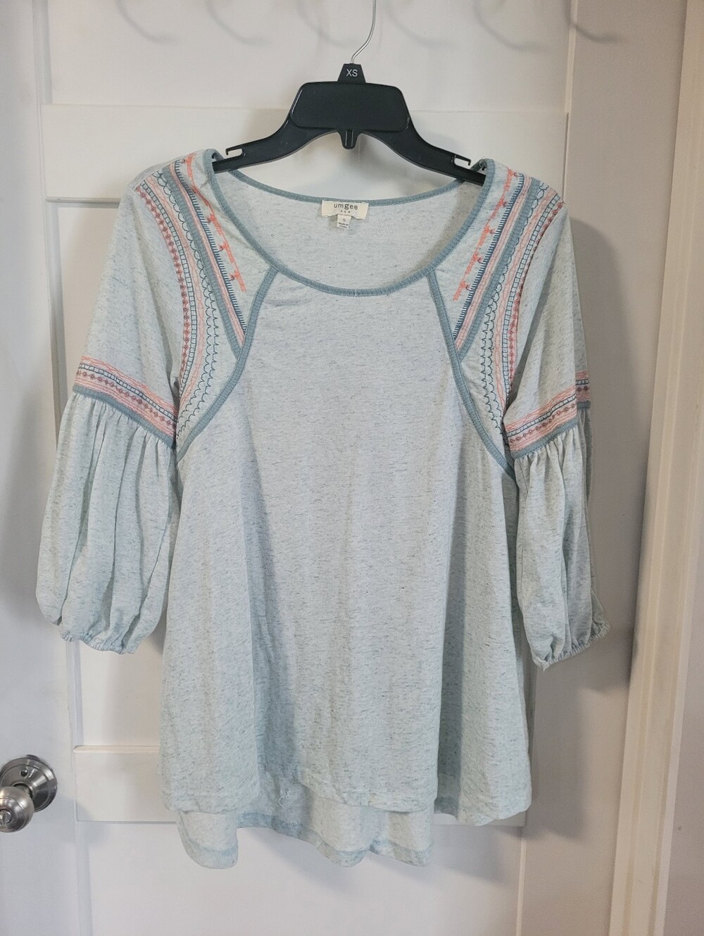 Embroidered Puff-Sleeve Top - Light Blue